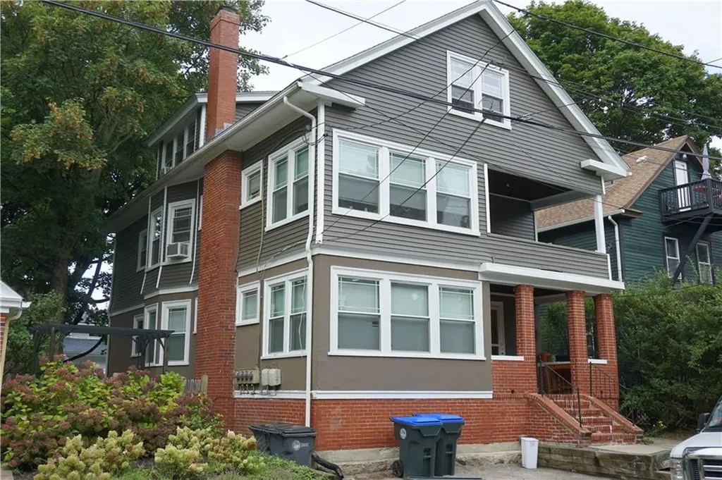 8 10 Glendale Avenue Providence RI 02906