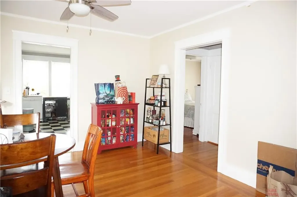 8 10 Glendale Avenue Providence RI 02906