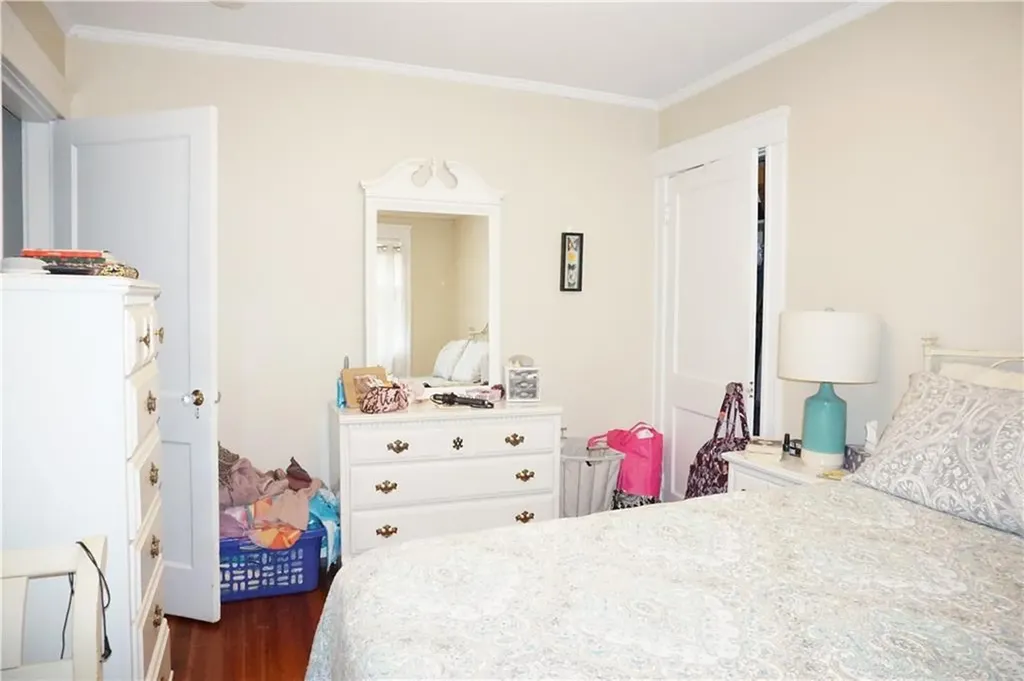8 10 Glendale Avenue Providence RI 02906