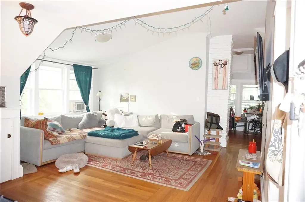 8 10 Glendale Avenue Providence RI 02906