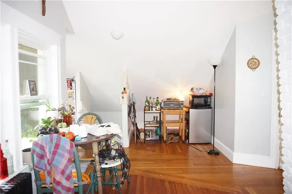 8 10 Glendale Avenue Providence RI 02906