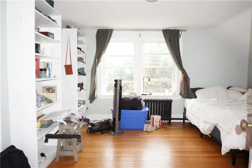 8 10 Glendale Avenue Providence RI 02906