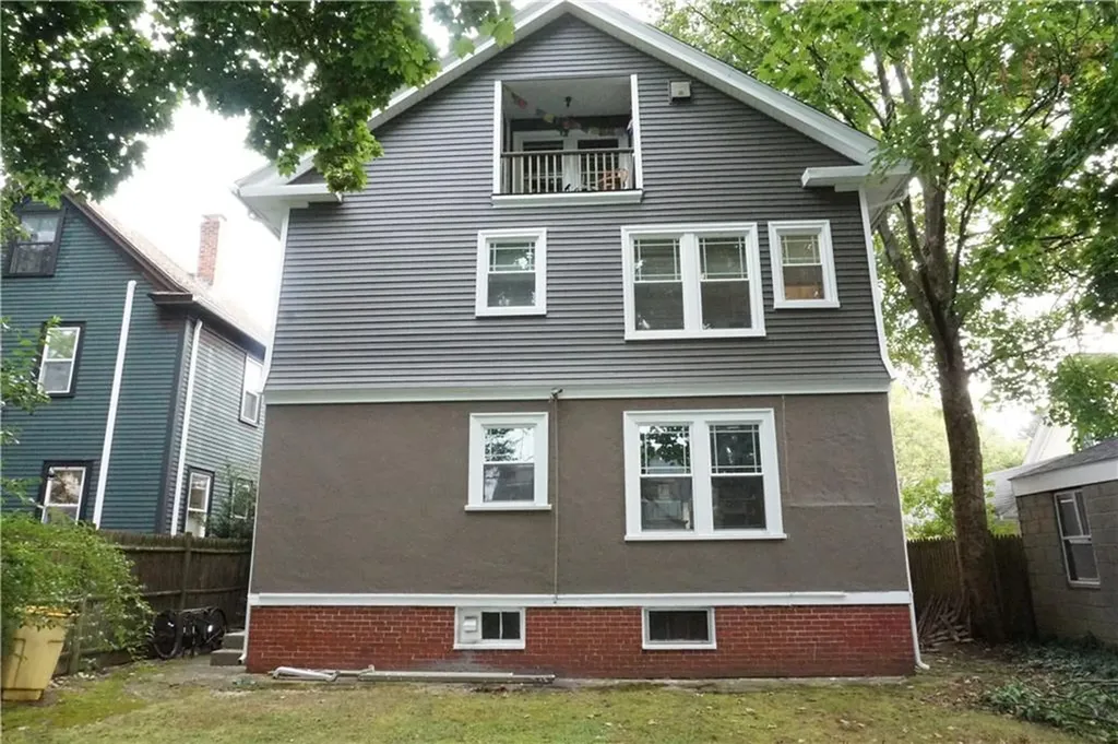 8 10 Glendale Avenue Providence RI 02906