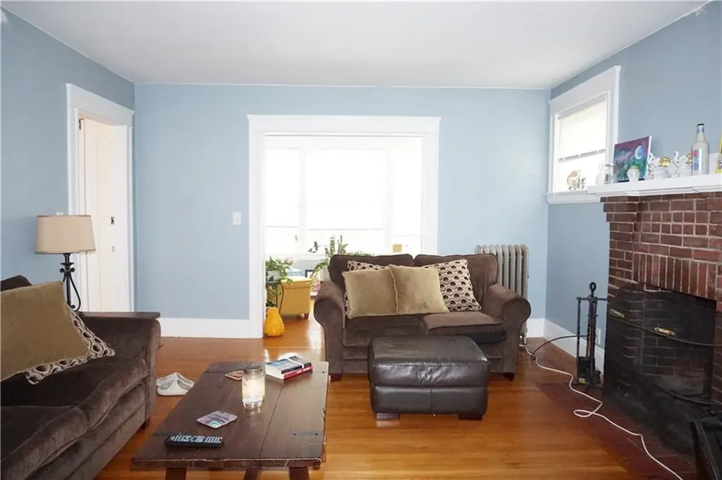 8 10 Glendale Avenue Providence RI 02906