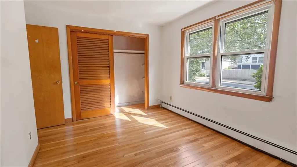 737 Admiral Street Providence RI 02908