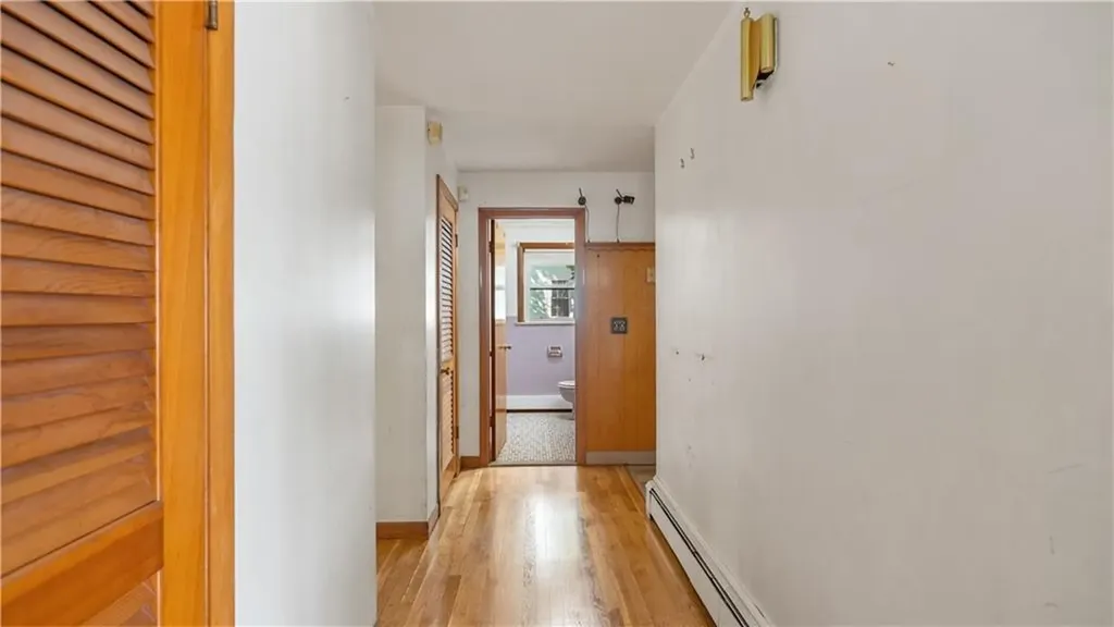737 Admiral Street Providence RI 02908