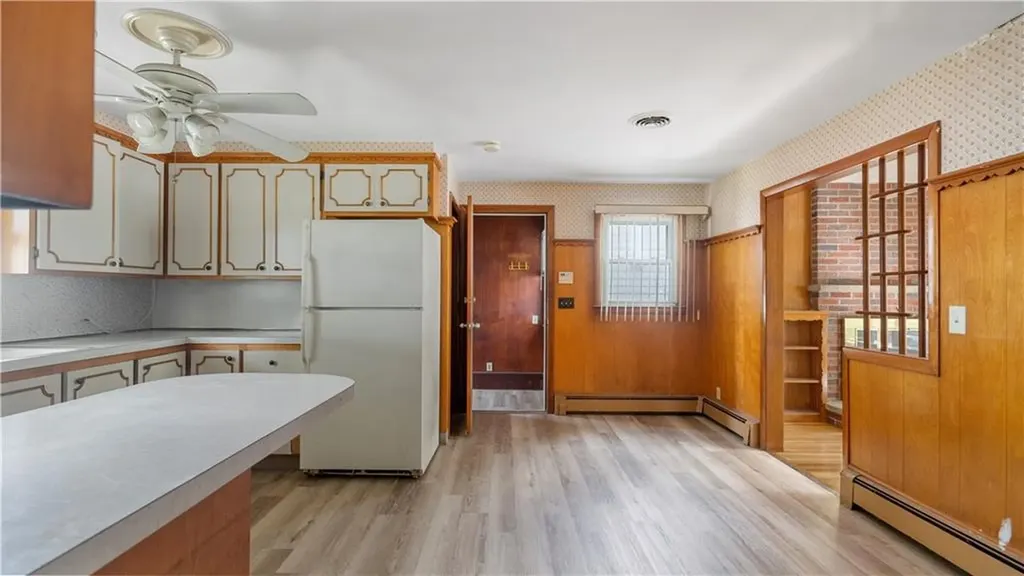 737 Admiral Street Providence RI 02908