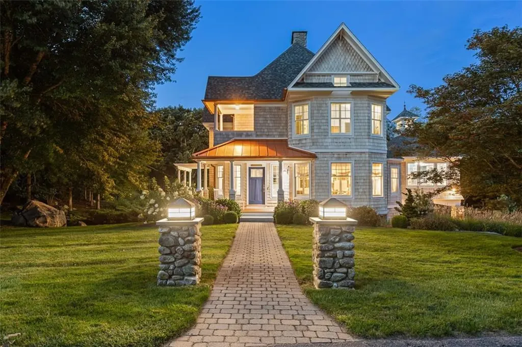 19 No Bottom Ridge Road Westerly RI 02891