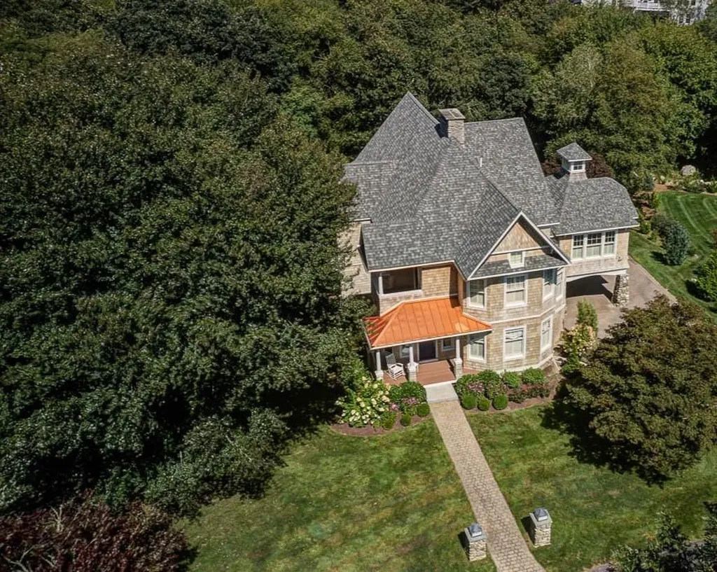 19 No Bottom Ridge Road Westerly RI 02891