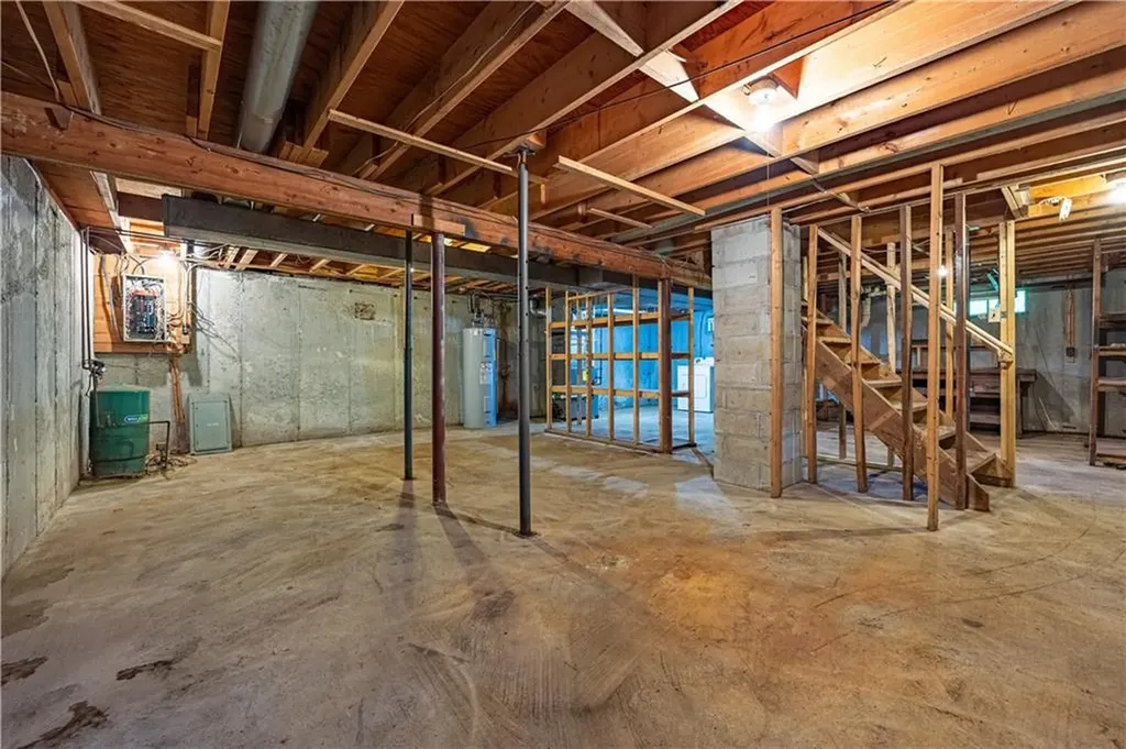 55 Bishop Hill Road Johnston RI 02919