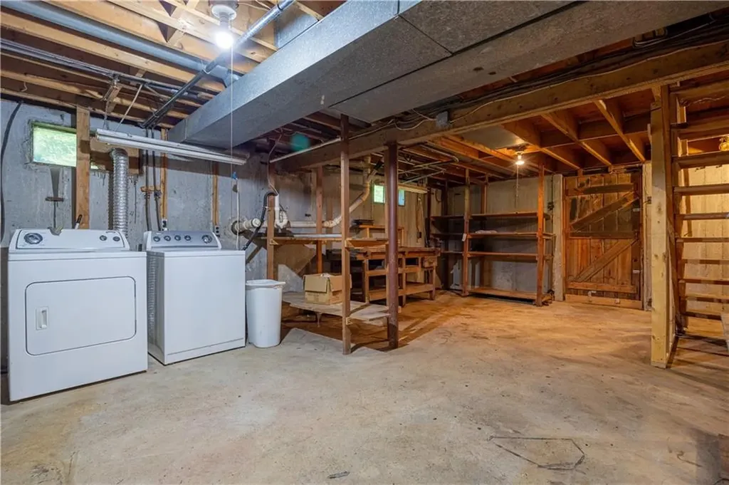 55 Bishop Hill Road Johnston RI 02919