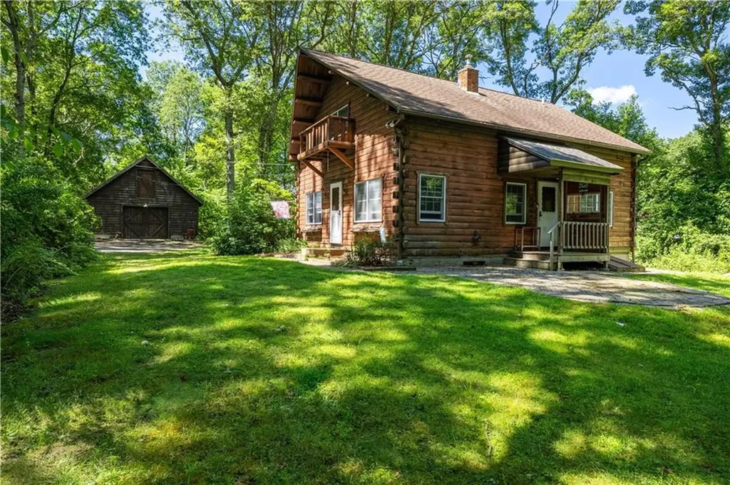 55 Bishop Hill Road Johnston RI 02919