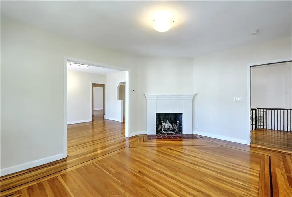 671 Hope Street Providence RI 02906