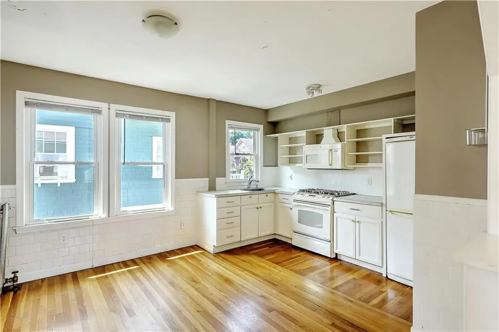671 Hope Street Providence RI 02906