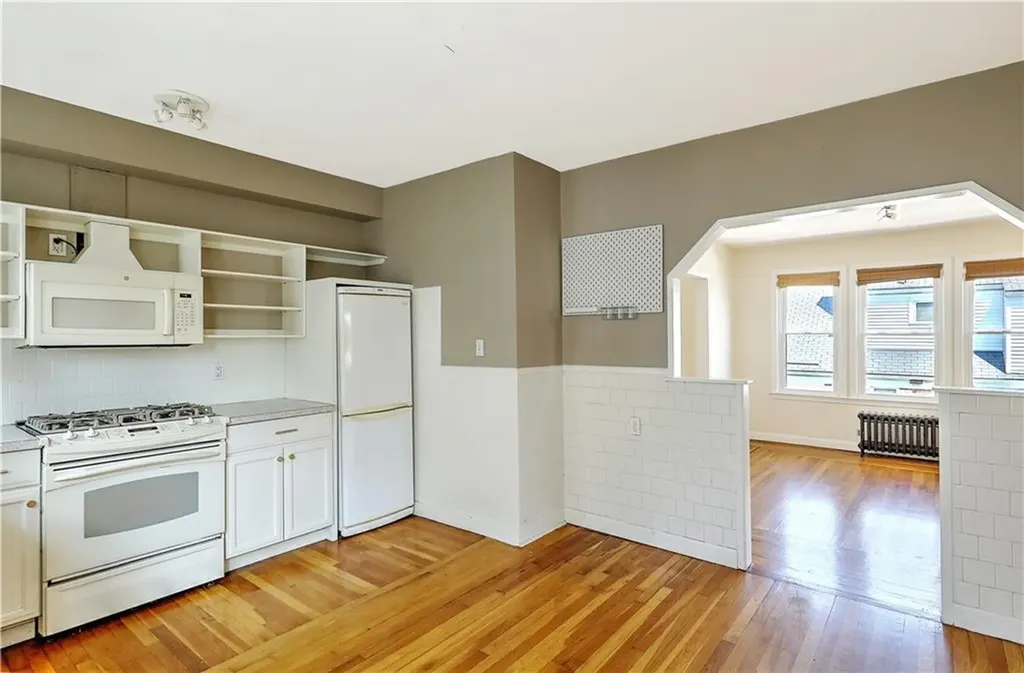 671 Hope Street Providence RI 02906
