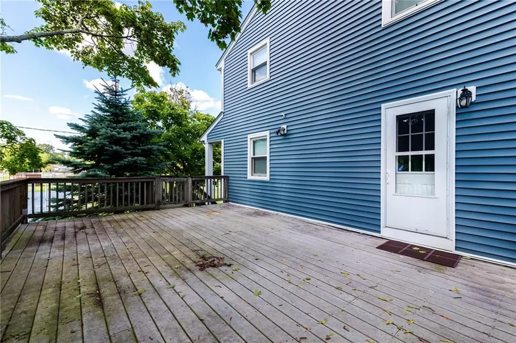 12 Brady Avenue Cranston RI 02905