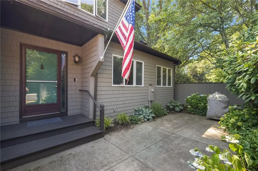 219 Seabreeze Drive North Kingstown RI 02852