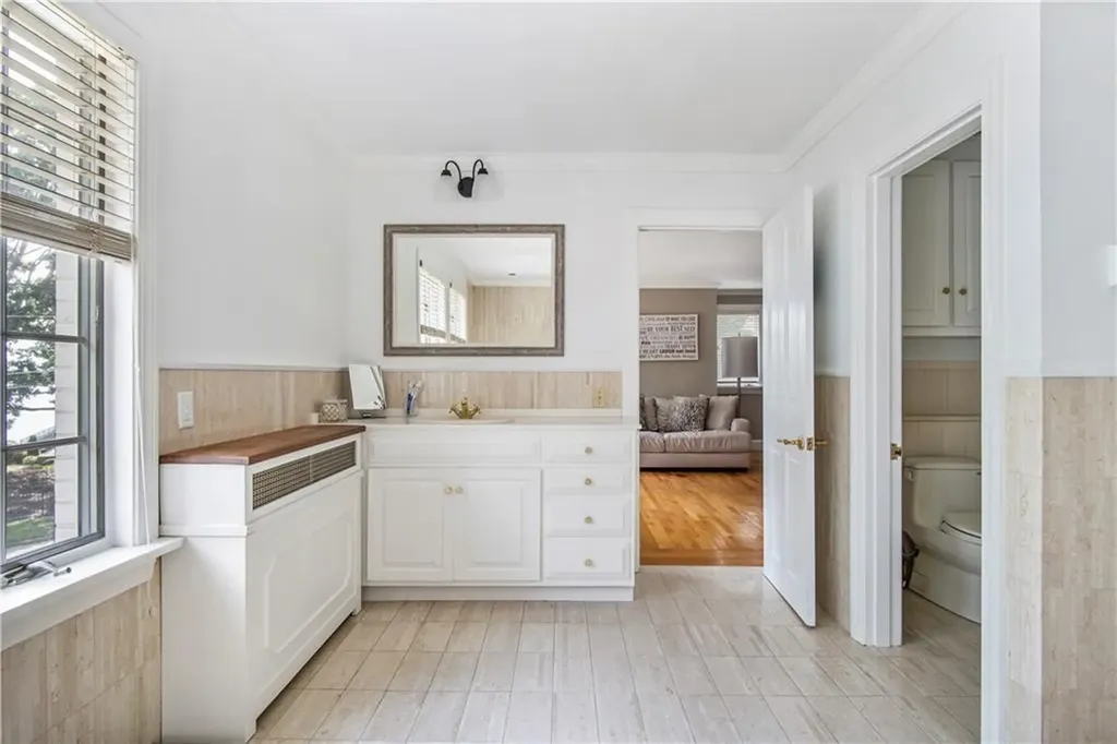 70 Cedar Bay Drive Warwick RI 02888