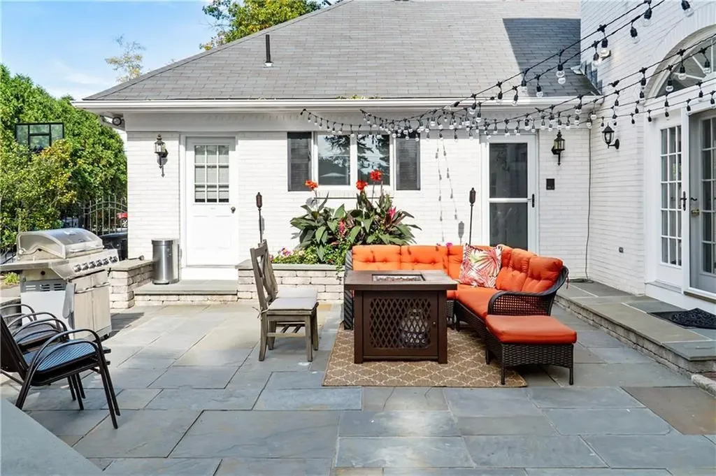 70 Cedar Bay Drive Warwick RI 02888