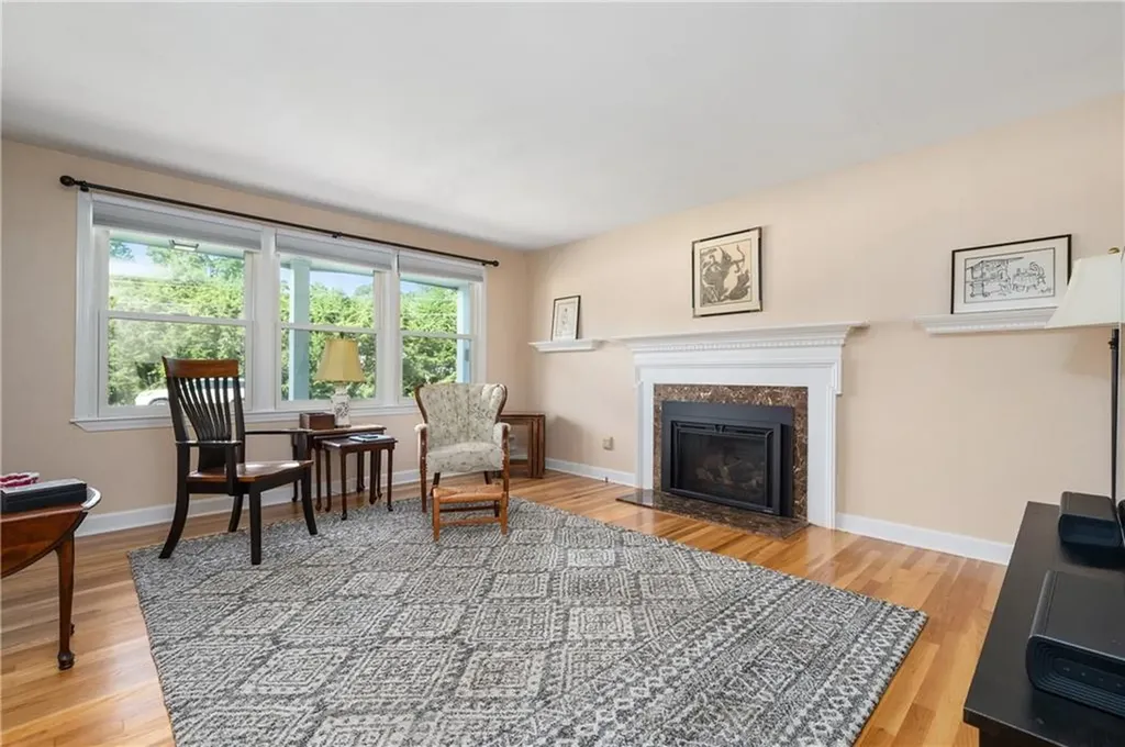 25 Sleepy Hollow Drive Cumberland RI 02864
