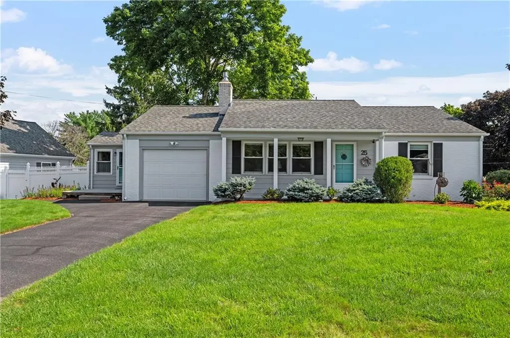 25 Sleepy Hollow Drive Cumberland RI 02864