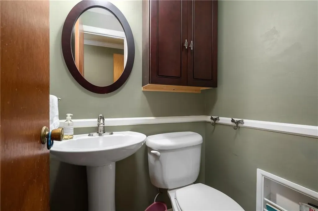 25 Sleepy Hollow Drive Cumberland RI 02864