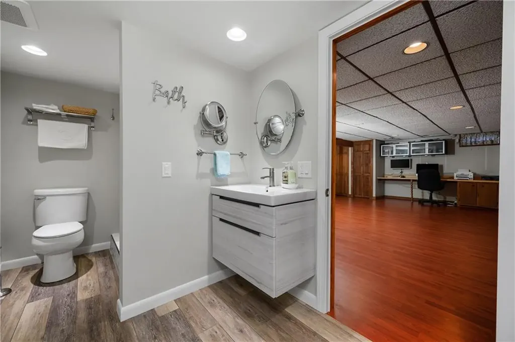 25 Sleepy Hollow Drive Cumberland RI 02864