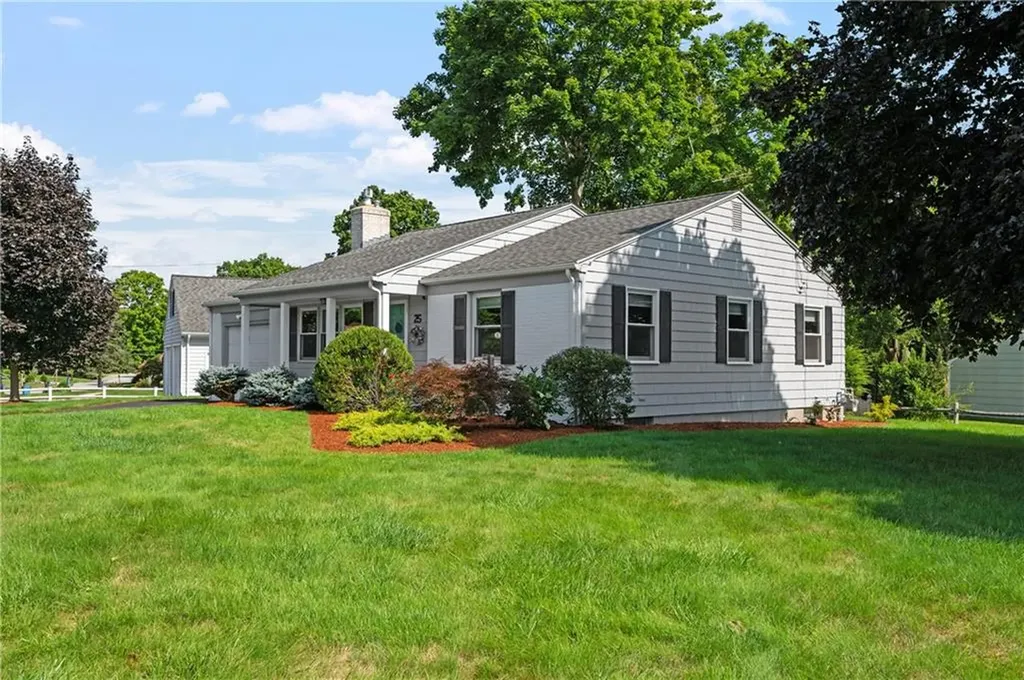 25 Sleepy Hollow Drive Cumberland RI 02864