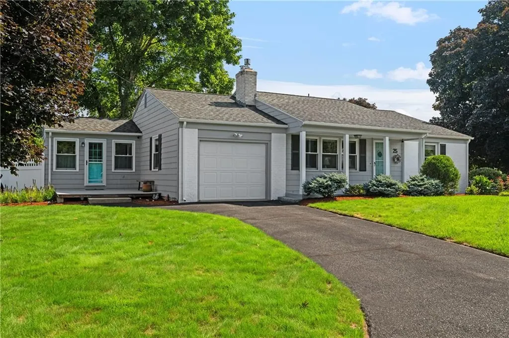 25 Sleepy Hollow Drive Cumberland RI 02864