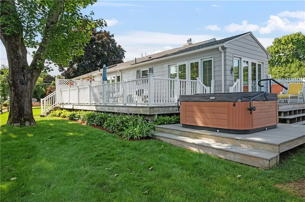 25 Sleepy Hollow Drive Cumberland RI 02864