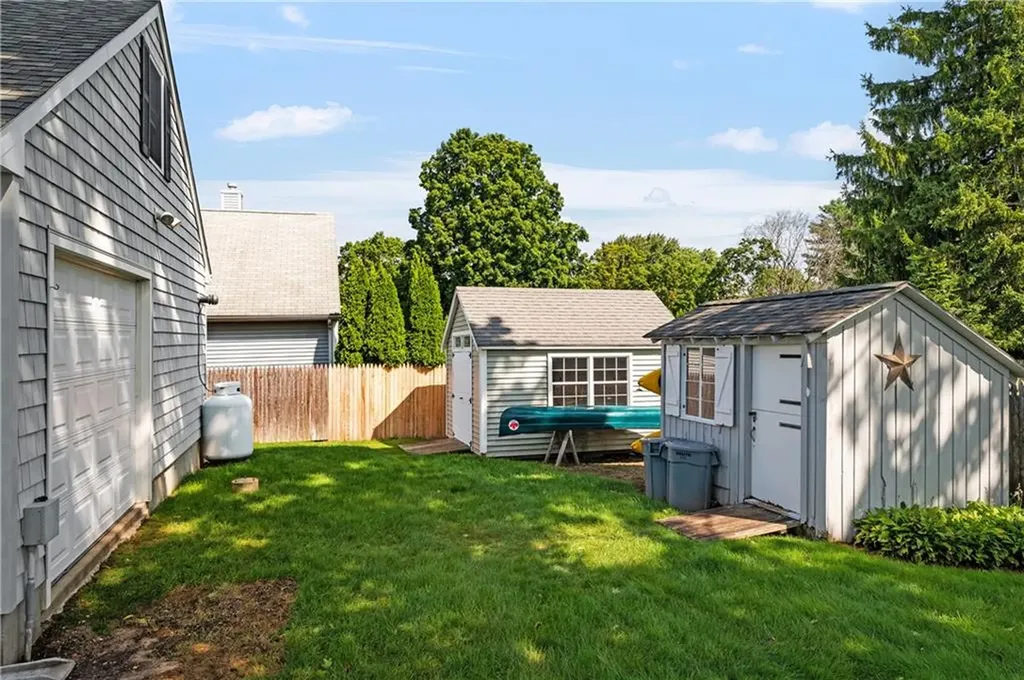 25 Sleepy Hollow Drive Cumberland RI 02864