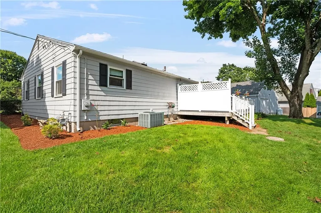 25 Sleepy Hollow Drive Cumberland RI 02864