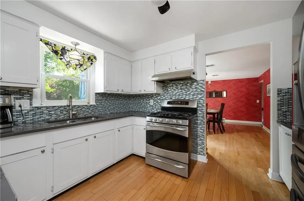 25 Sleepy Hollow Drive Cumberland RI 02864