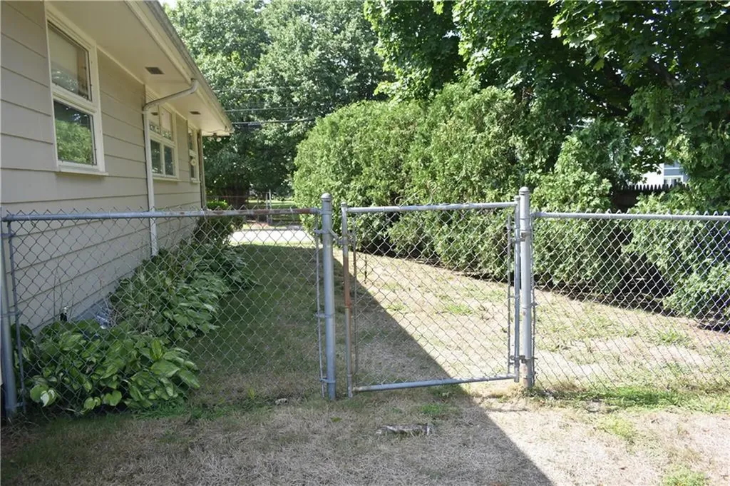 163 Chatham Street Providence RI 02904