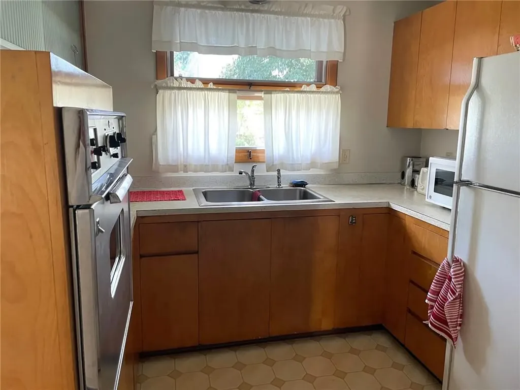 163 Chatham Street Providence RI 02904