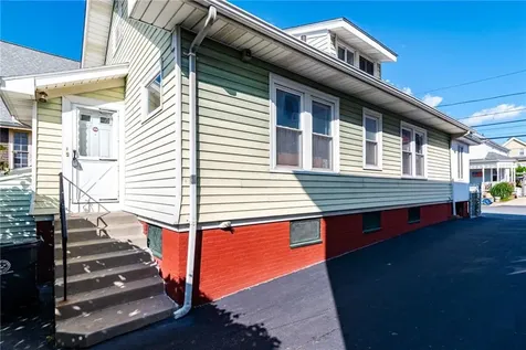 15 Fourth Street East Providence RI 02914