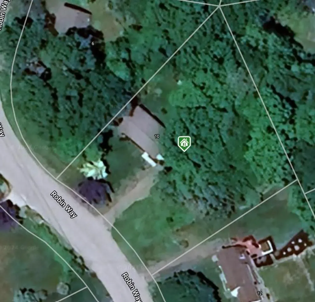 10 Robin Way Westerly RI 02891
