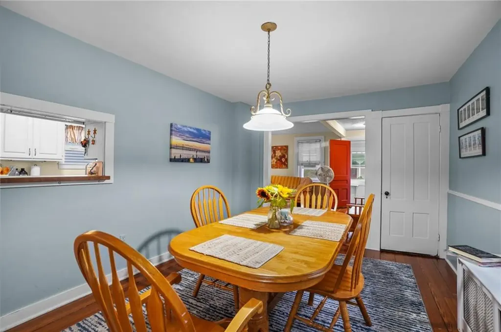 12 Hammond Street Newport RI 02840