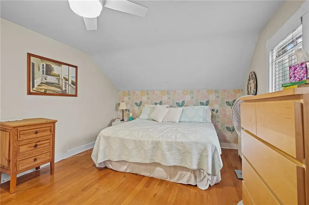 12 Hammond Street Newport RI 02840