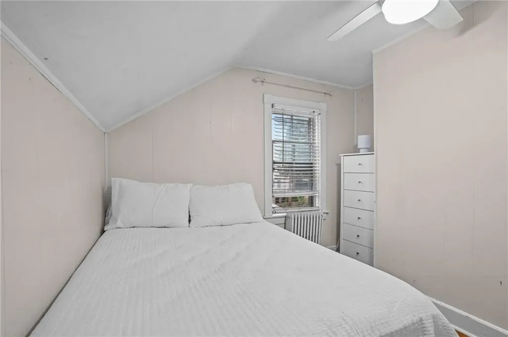 12 Hammond Street Newport RI 02840