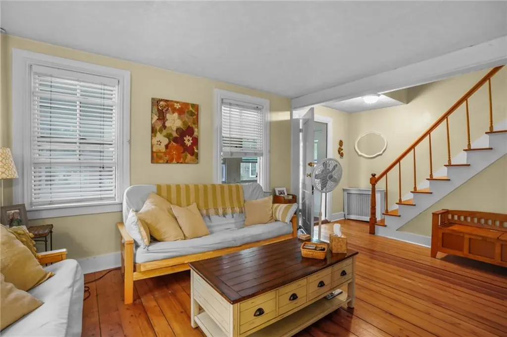 12 Hammond Street Newport RI 02840