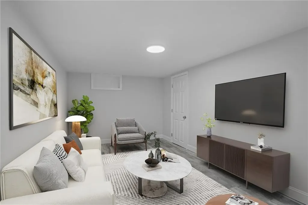 55 Longwood Avenue Providence RI 02908