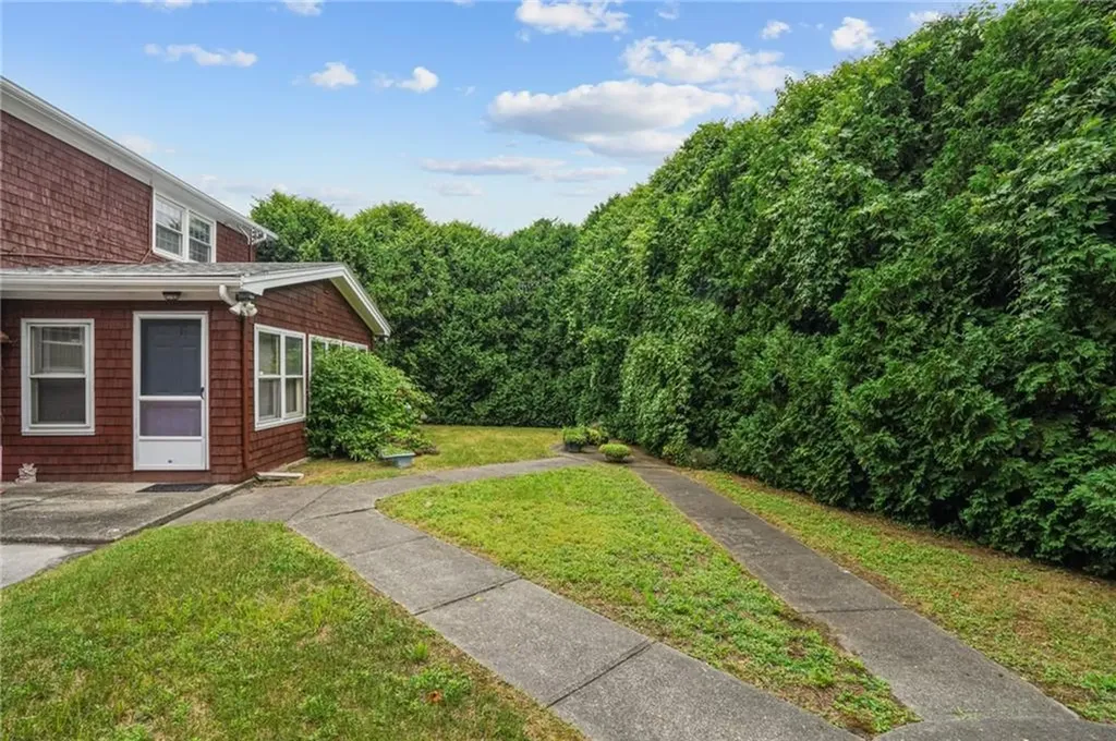 55 Longwood Avenue Providence RI 02908