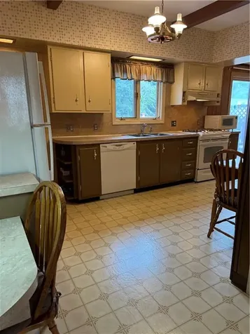 1830 Pawtucket Avenue East Providence RI 02914