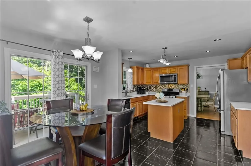 16 Carder Street Providence RI 02904