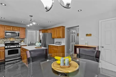 16 Carder Street Providence RI 02904