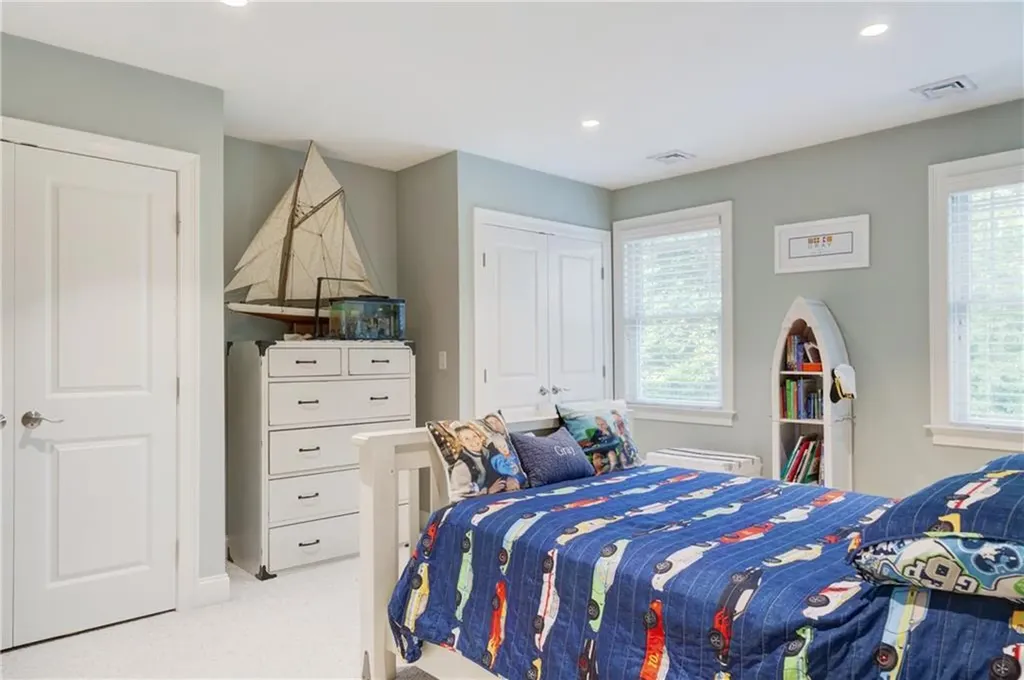 122 Mountain Laurel Lane Tiverton RI 02878