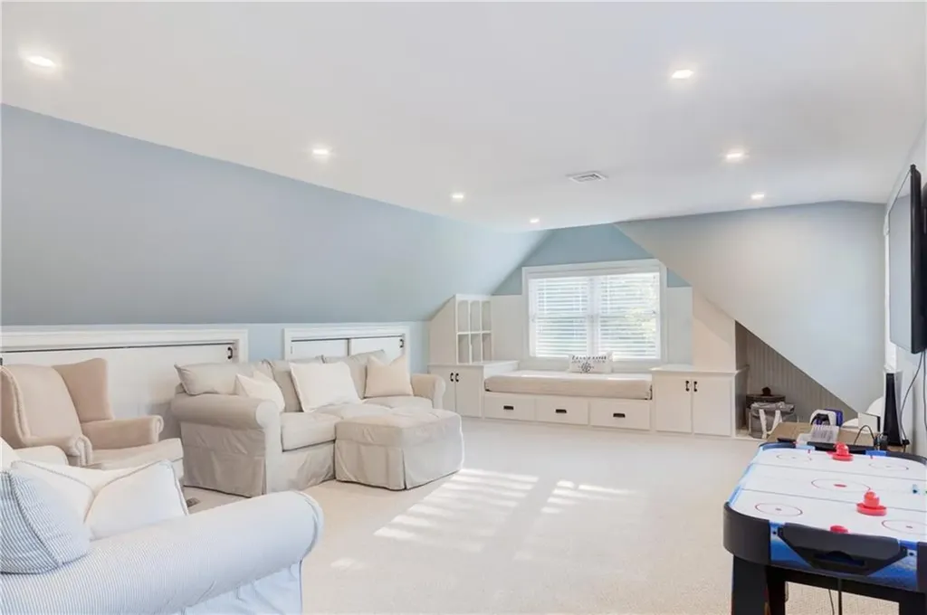 122 Mountain Laurel Lane Tiverton RI 02878
