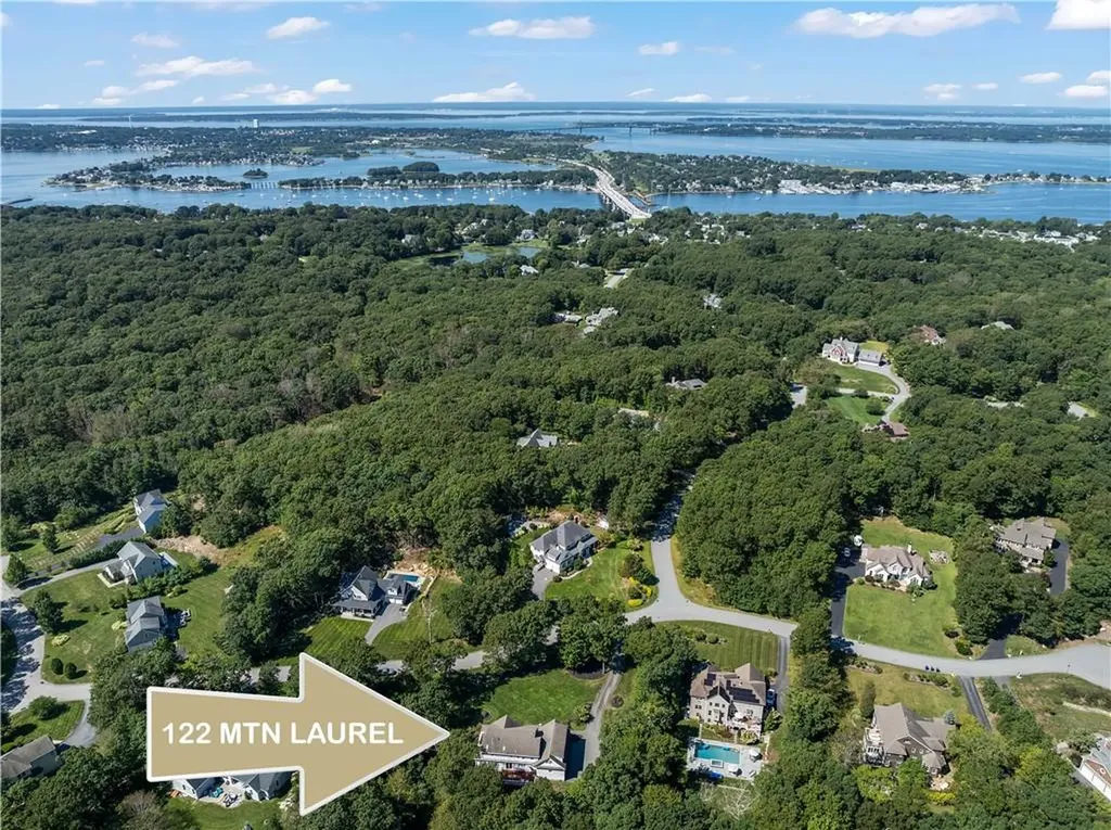 122 Mountain Laurel Lane Tiverton RI 02878