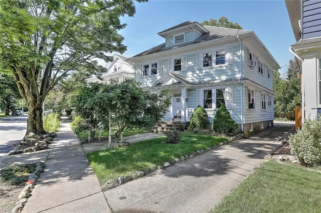 1004 Hope Street Providence RI 02906